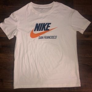 Nike T-shirt